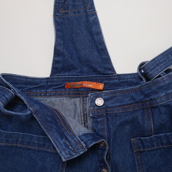 Jean Front Buttoned Suspender Skirt - Picture 4 of 6